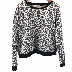 - Juicy Couture Sz XL Women’s Animal Print Soft Sweatshirt